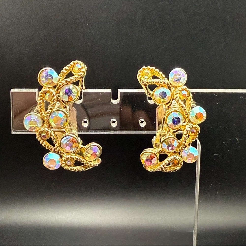Vintage Gold Tone Aurora Borealis Crystal Clip On Earrings